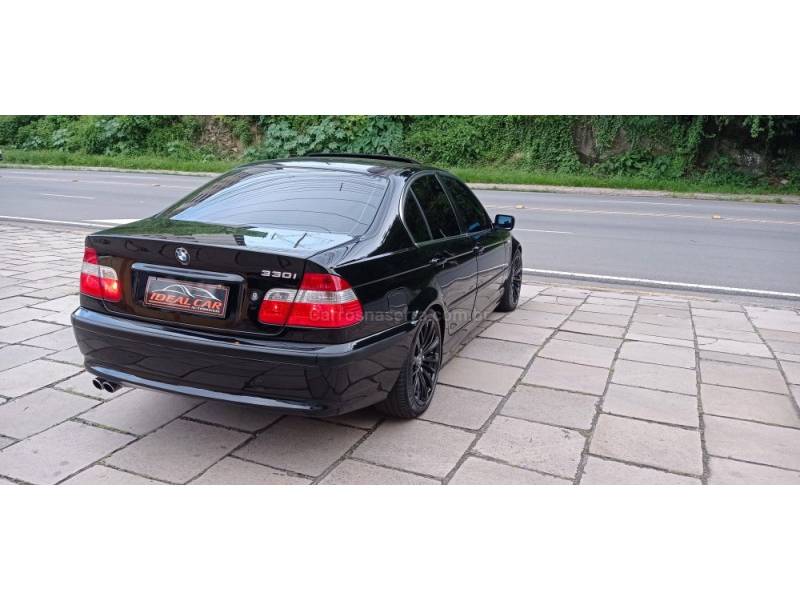 BMW - 330I - 2001/2002 - Preta - R$ 49.900,00