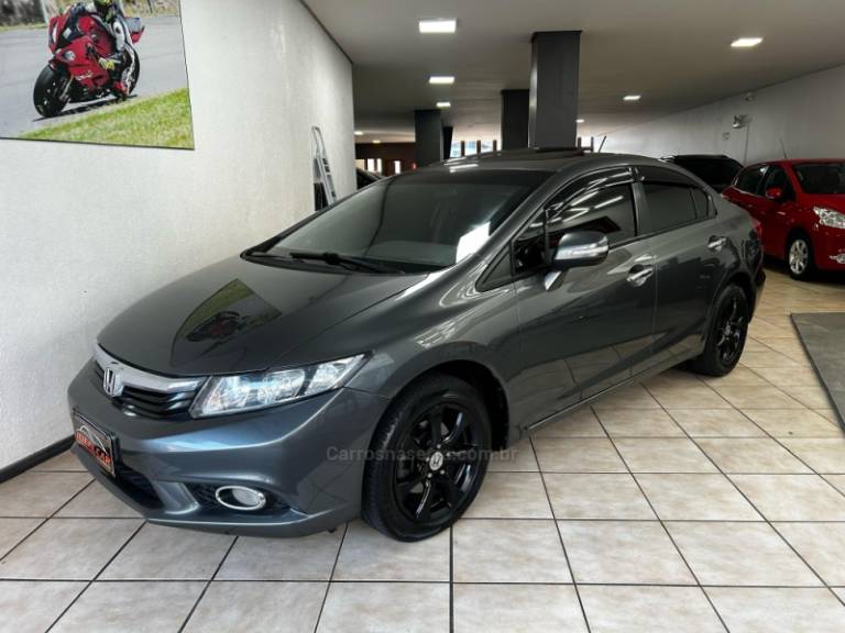 HONDA - CIVIC - 2013/2014 - Cinza - R$ 77.900,00