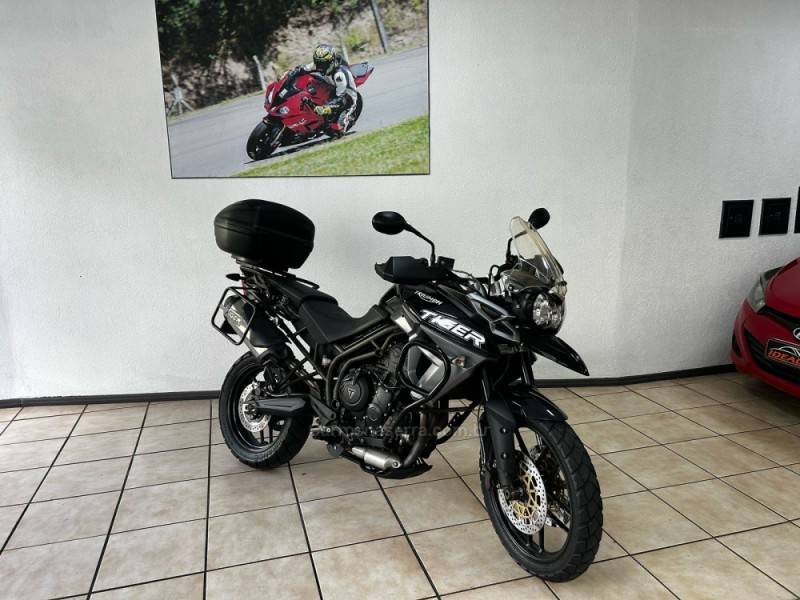 TRIUMPH - TIGER 800 - 2015/2016 - Preta - R$ 45.800,00
