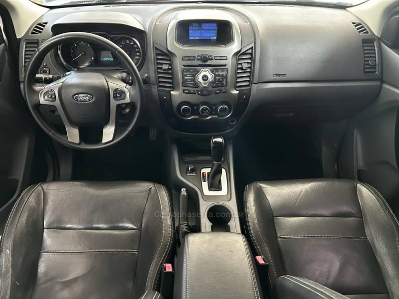 FORD - RANGER - 2013/2013 - Prata - R$ 109.900,00