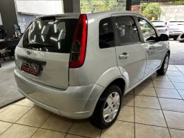FORD - FIESTA - 2013/2014 - Prata - R$ 34.900,00