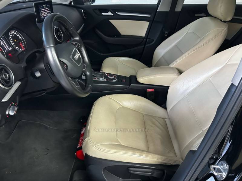 AUDI - A3 - 2013/2014 - Preta - R$ 89.900,00