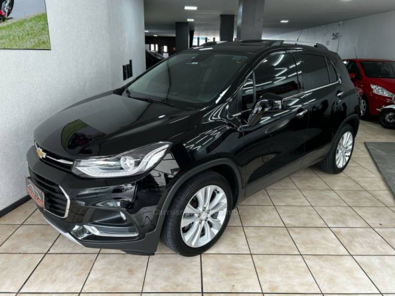 CHEVROLET - TRACKER - 2017/2017 - Preta - R$ 87.900,00