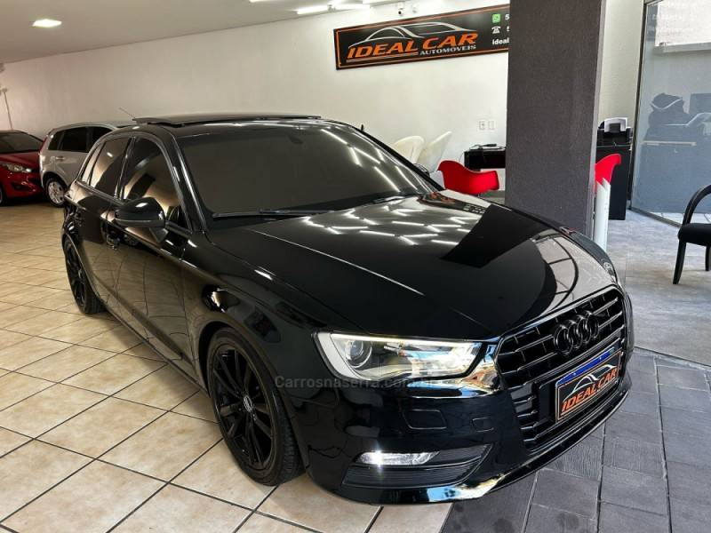 AUDI - A3 - 2013/2014 - Preta - R$ 89.900,00