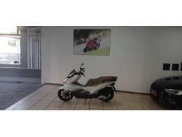 HONDA - PCX - 2020/2021 - Branca - R$ 17.800,00