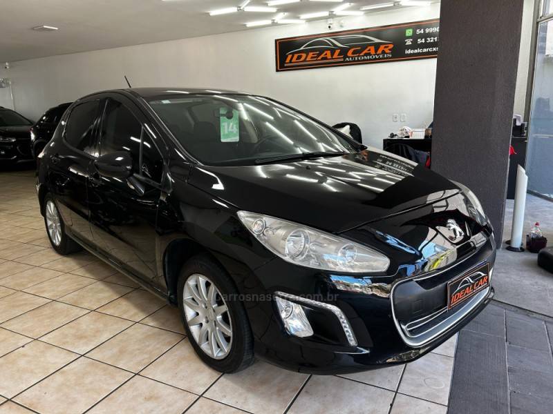 PEUGEOT - 308 - 2013/2014 - Preta - R$ 39.900,00
