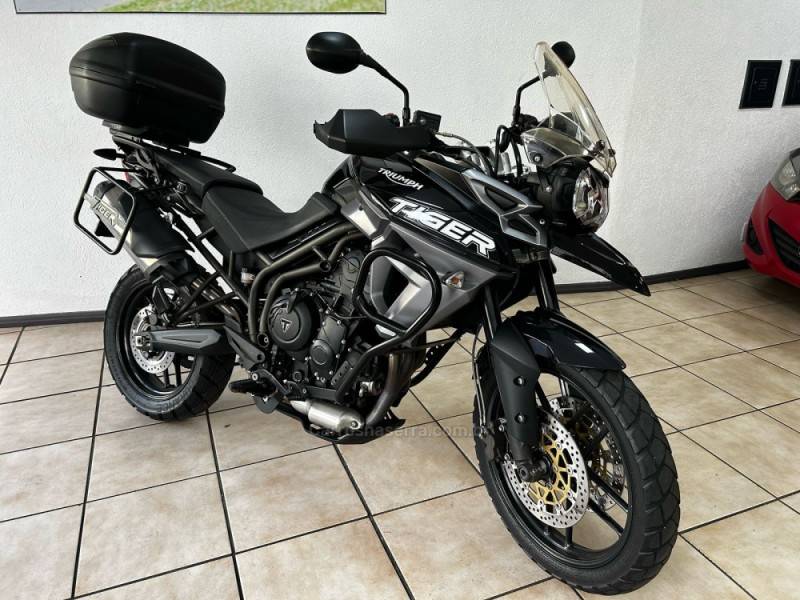 TRIUMPH - TIGER 800 - 2015/2016 - Preta - R$ 45.800,00
