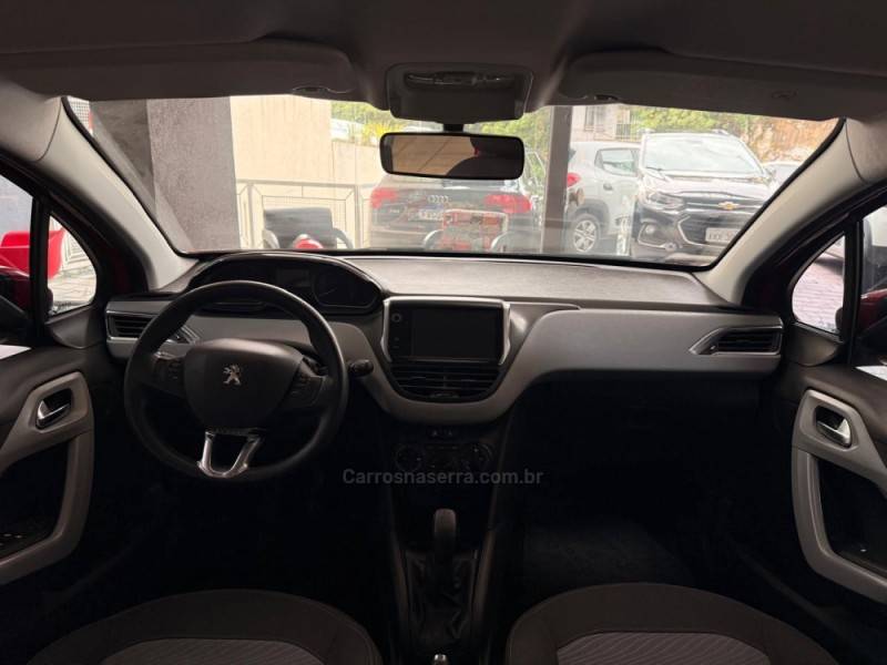 PEUGEOT - 208 - 2015/2015 - Vermelha - R$ 39.900,00