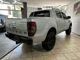 FORD - RANGER - 2013/2013 - Prata - R$ 109.900,00