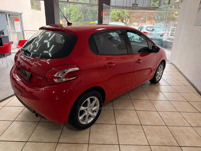 PEUGEOT - 208 - 2015/2015 - Vermelha - R$ 39.900,00