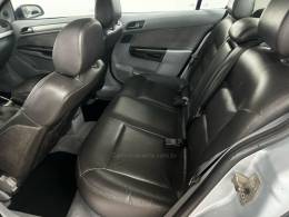 CHEVROLET - VECTRA - 2006/2006 - Prata - R$ 30.900,00