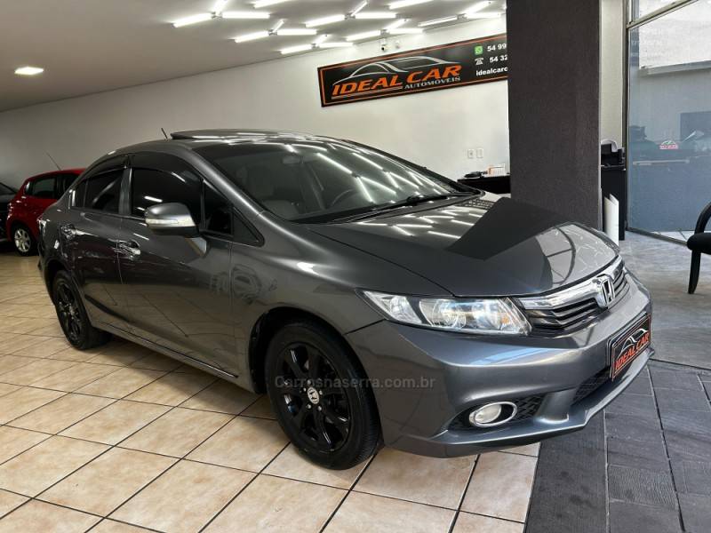 HONDA - CIVIC - 2013/2014 - Cinza - R$ 77.900,00