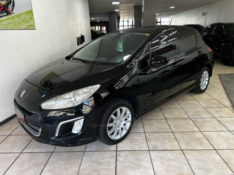 PEUGEOT - 308 - 2013/2014 - Preta - R$ 39.900,00