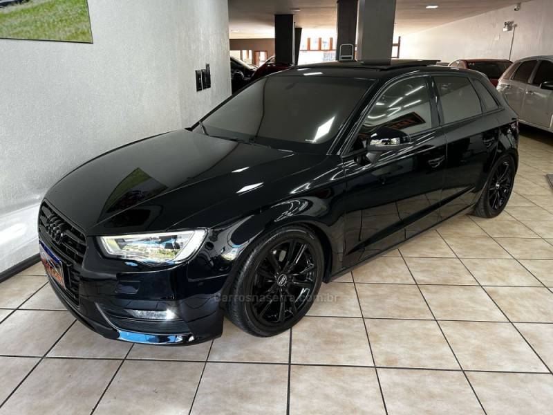 AUDI - A3 - 2013/2014 - Preta - R$ 89.900,00