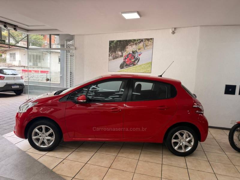 PEUGEOT - 208 - 2015/2015 - Vermelha - R$ 39.900,00