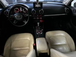 AUDI - A3 - 2013/2014 - Preta - R$ 89.900,00
