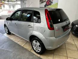 FORD - FIESTA - 2013/2014 - Prata - R$ 34.900,00