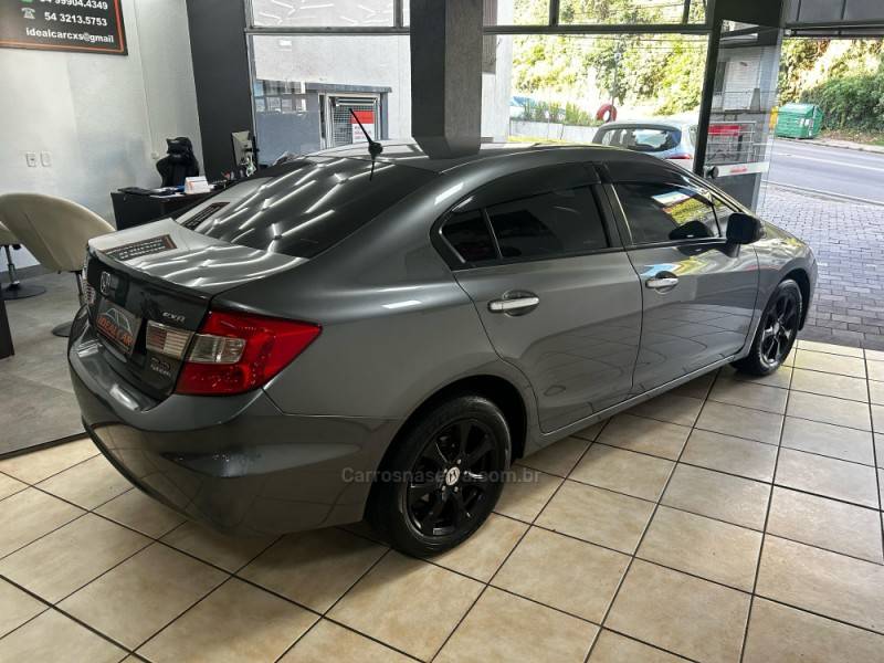 HONDA - CIVIC - 2013/2014 - Cinza - R$ 77.900,00