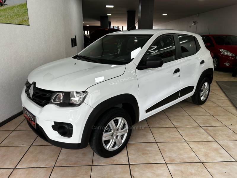 RENAULT - KWID - 2021/2022 - Branca - R$ 47.900,00