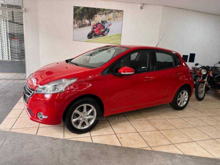 PEUGEOT - 208 - 2015/2015 - Vermelha - R$ 39.900,00