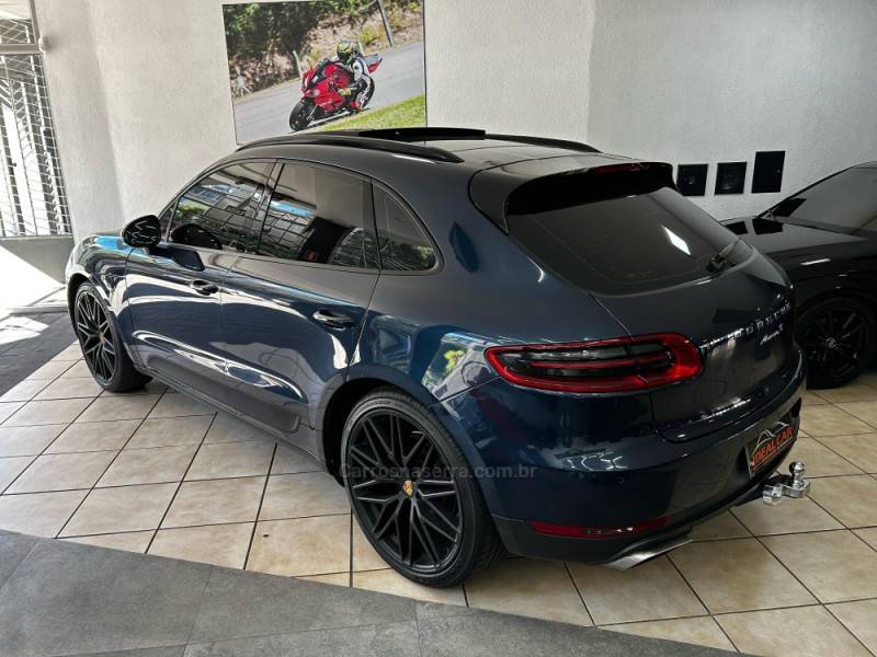 PORSCHE - MACAN - 2015/2015 - Azul - R$ 244.900,00